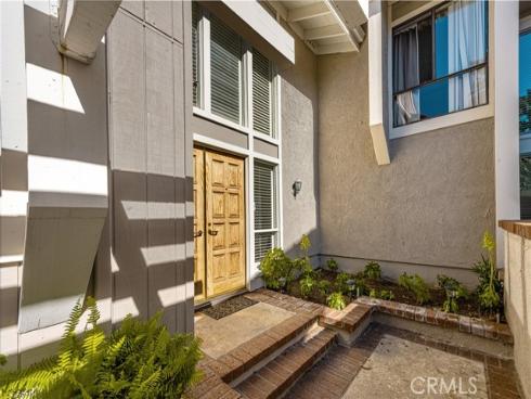 1 Falling Leaf , Irvine, CA