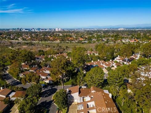 1 Falling Leaf , Irvine, CA