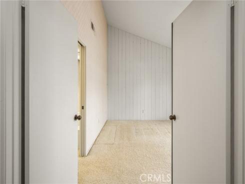 1 Falling Leaf , Irvine, CA