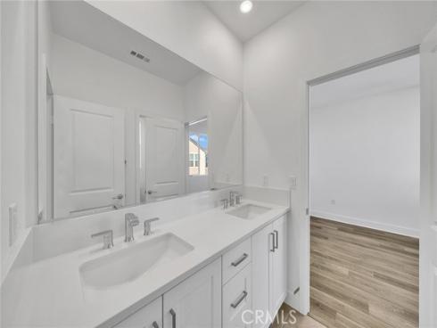 221 Longspur , Irvine, CA