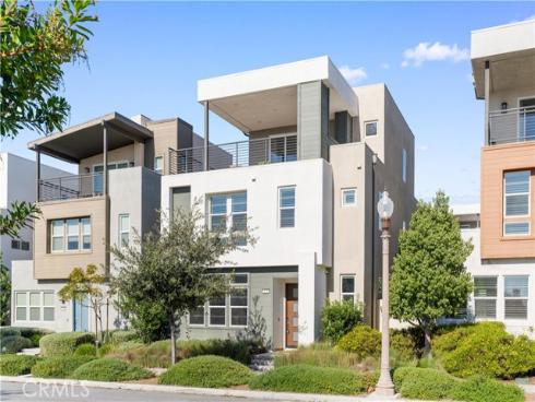 105 Chorus , Irvine, CA