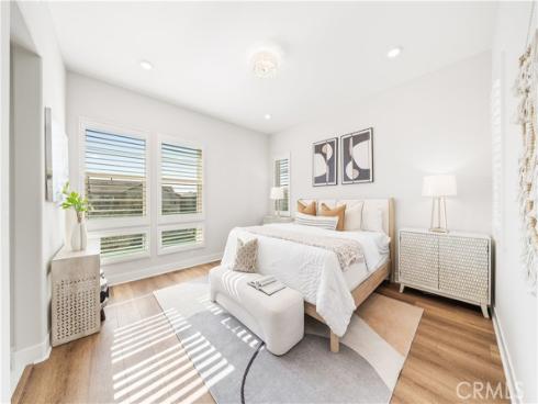 105 Chorus , Irvine, CA