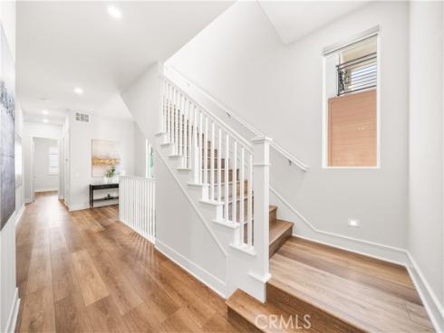 105 Chorus , Irvine, CA