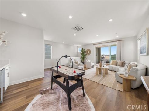 105 Chorus , Irvine, CA