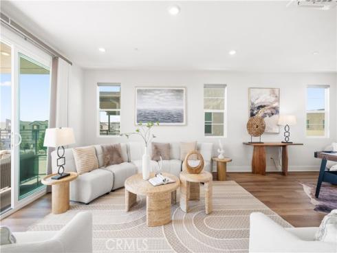 105 Chorus , Irvine, CA