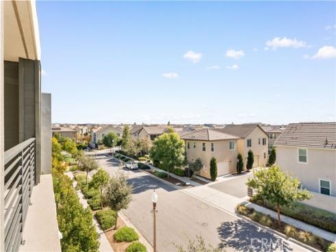 105 Chorus , Irvine, CA