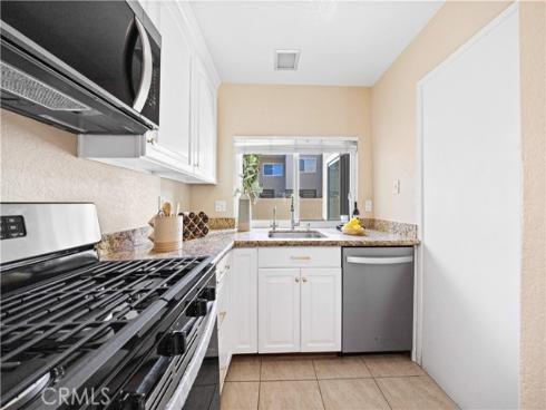 54 Kazan St #27 , Irvine, CA