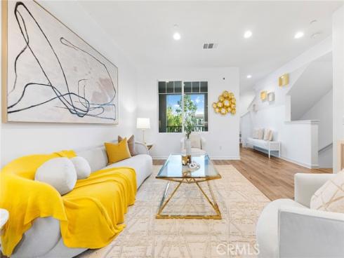 284 Novel , Irvine, CA