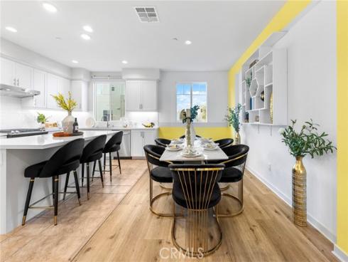 284 Novel , Irvine, CA