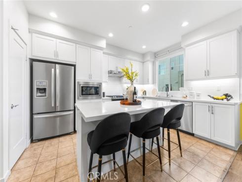 284 Novel , Irvine, CA