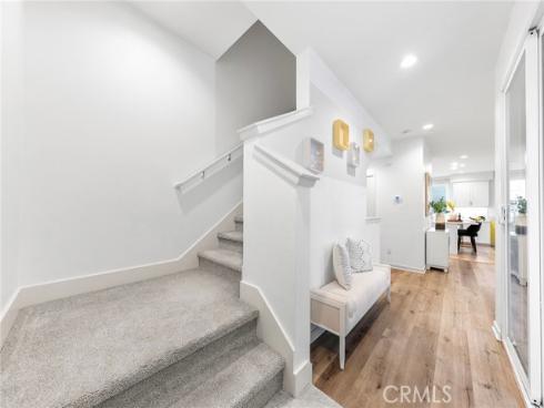 284 Novel , Irvine, CA