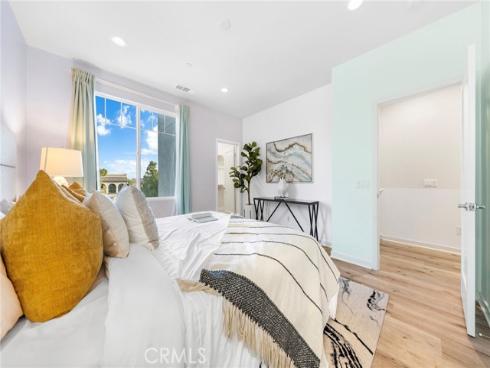 284 Novel , Irvine, CA