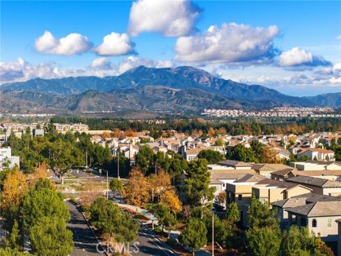 284 Novel , Irvine, CA