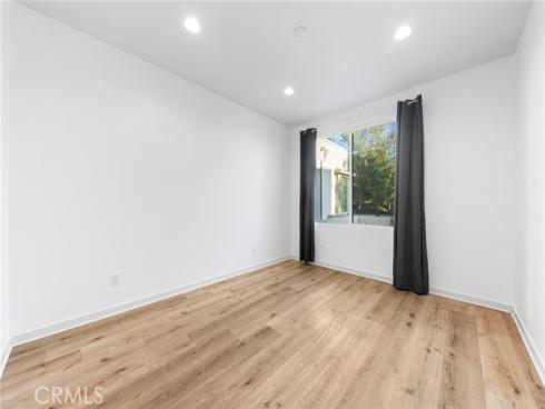 284 Novel , Irvine, CA