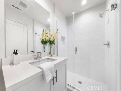 284 Novel , Irvine, CA