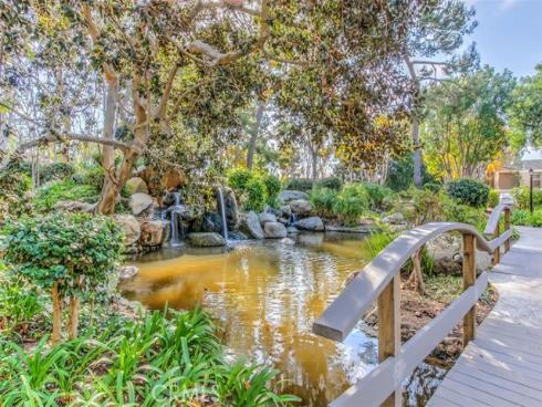 26 Lakepines , Irvine, CA