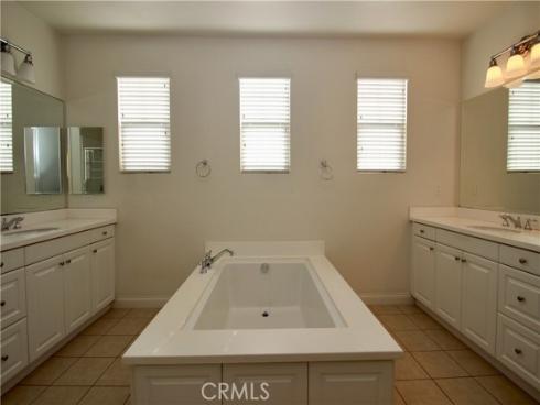 52  Shadowbrook  , Irvine, CA