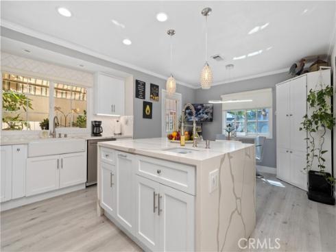 8 Monticello , Irvine, CA