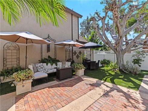 8 Monticello , Irvine, CA