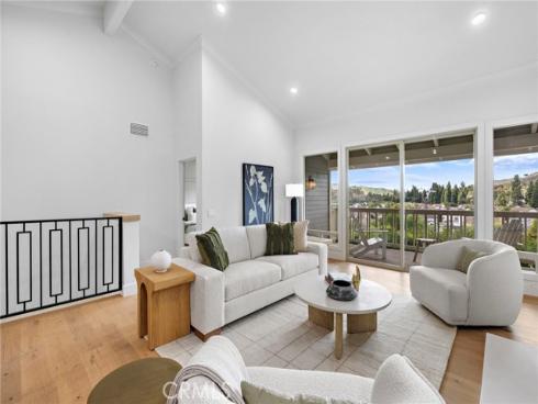 16 Morning Glory , Irvine, CA