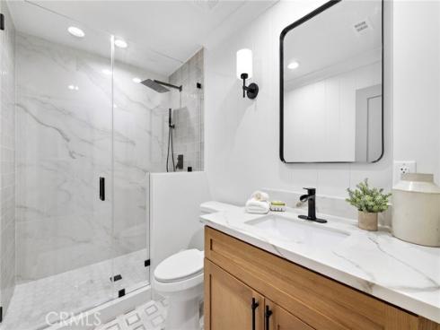 16 Morning Glory , Irvine, CA