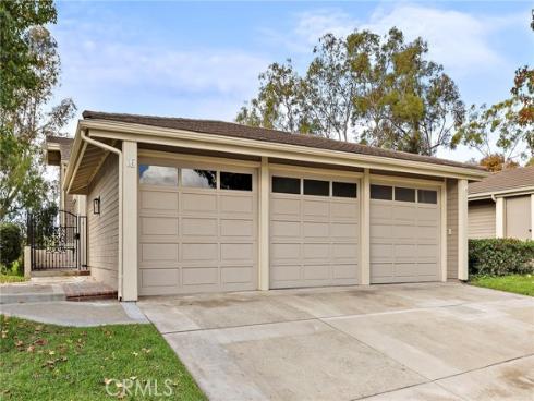 16 Morning Glory , Irvine, CA