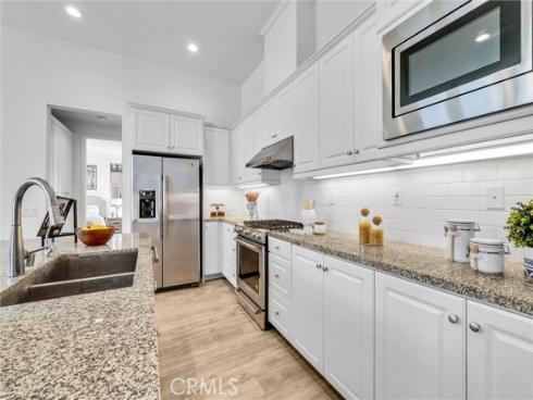 160 Parkwood , Irvine, CA