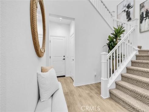 160 Parkwood , Irvine, CA