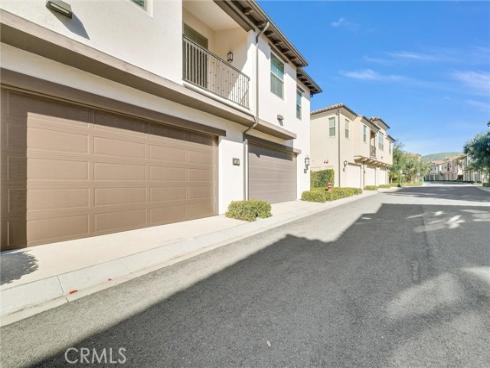 160 Parkwood , Irvine, CA