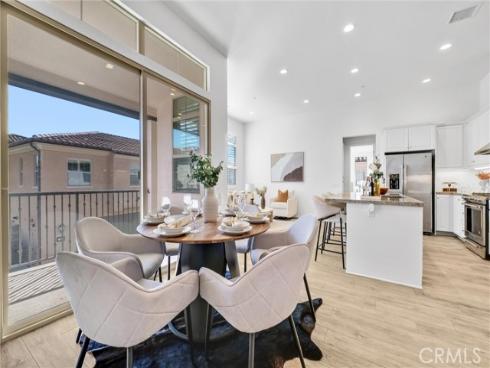 160 Parkwood , Irvine, CA