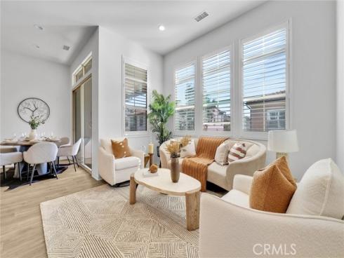 160 Parkwood , Irvine, CA