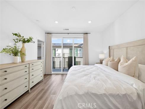 132 Abacus , Irvine, CA