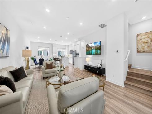 132 Abacus , Irvine, CA