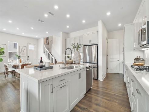 140 Yugen , Irvine, CA