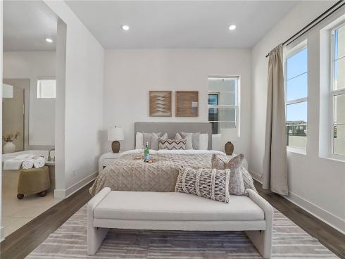 140 Yugen , Irvine, CA