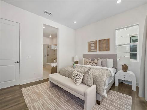 140 Yugen , Irvine, CA