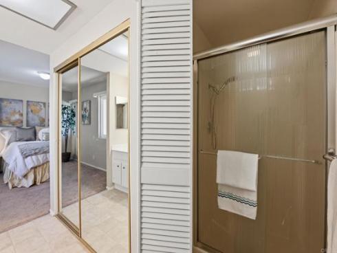 17 Cheyenne 64 , Irvine, CA