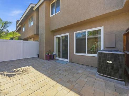 17 Cheyenne 64 , Irvine, CA