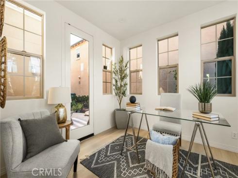 97 Twin Gables , Irvine, CA