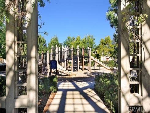 97 Twin Gables , Irvine, CA