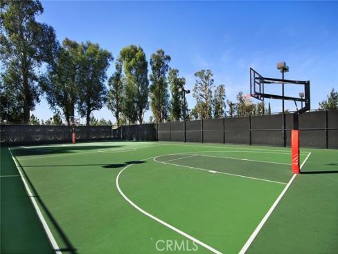 97 Twin Gables , Irvine, CA
