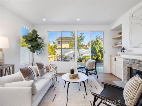 6 Broadleaf , Irvine, CA