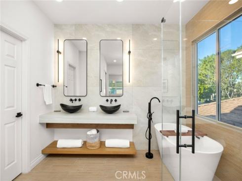 6 Broadleaf , Irvine, CA