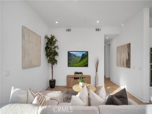 113 Junco , Irvine, CA