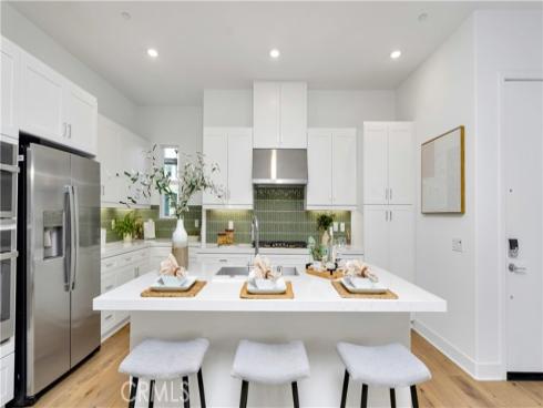 113 Junco , Irvine, CA