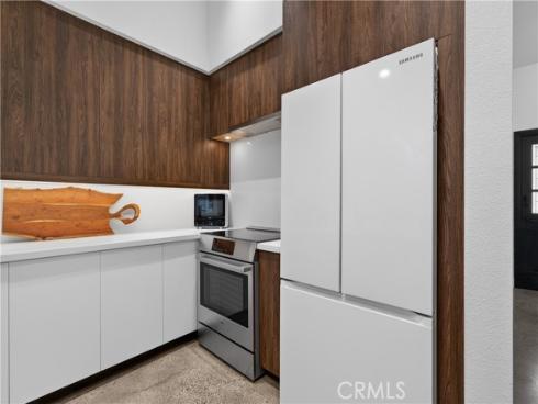 1 Summerfield 59 , Irvine, CA