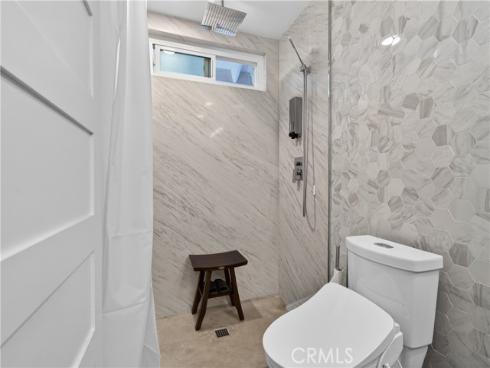 1 Summerfield 59 , Irvine, CA