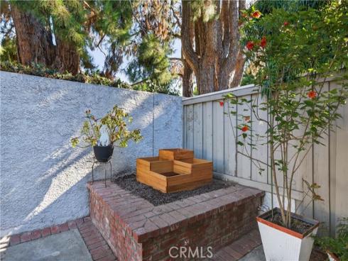 1 Summerfield 59 , Irvine, CA