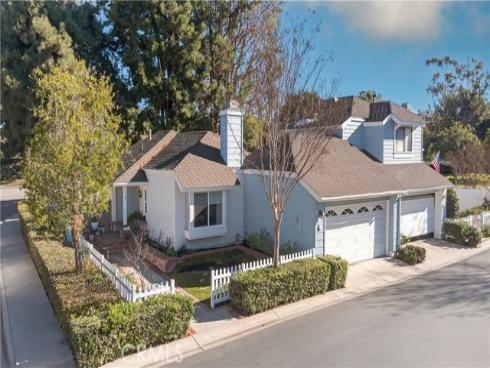 1 Summerfield 59 , Irvine, CA