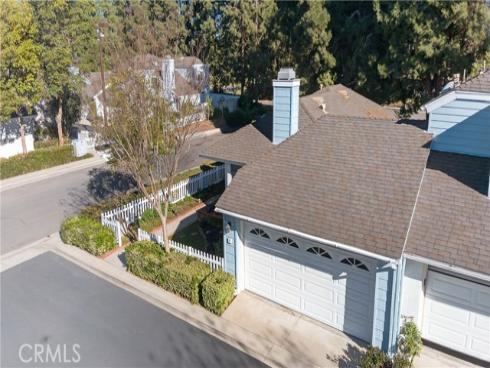 1 Summerfield 59 , Irvine, CA